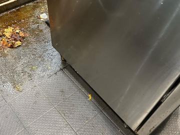 Stainless steel commercial cleaning and polishing result